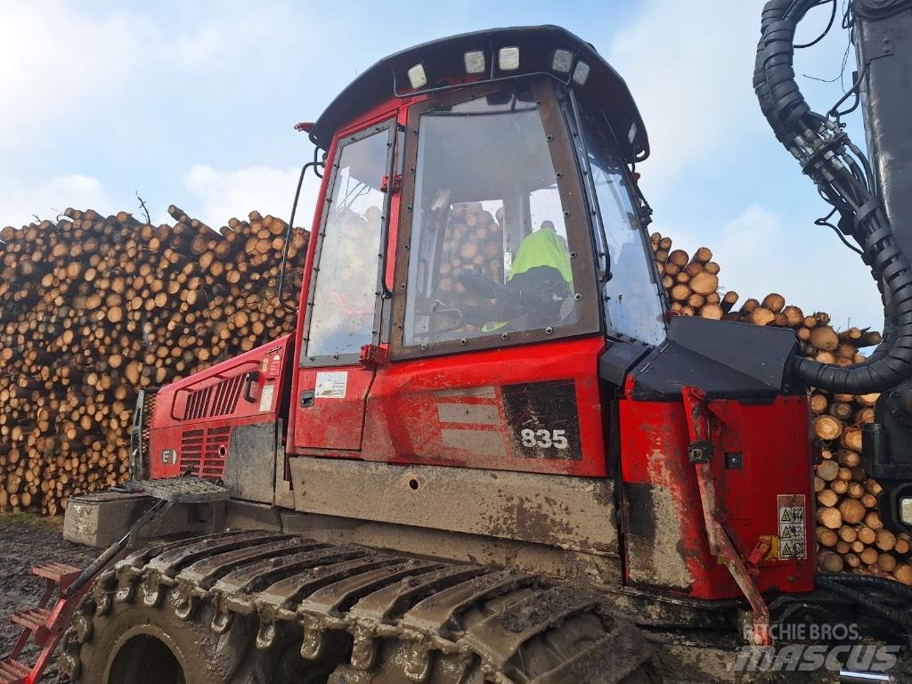 Komatsu 835 Transportoare