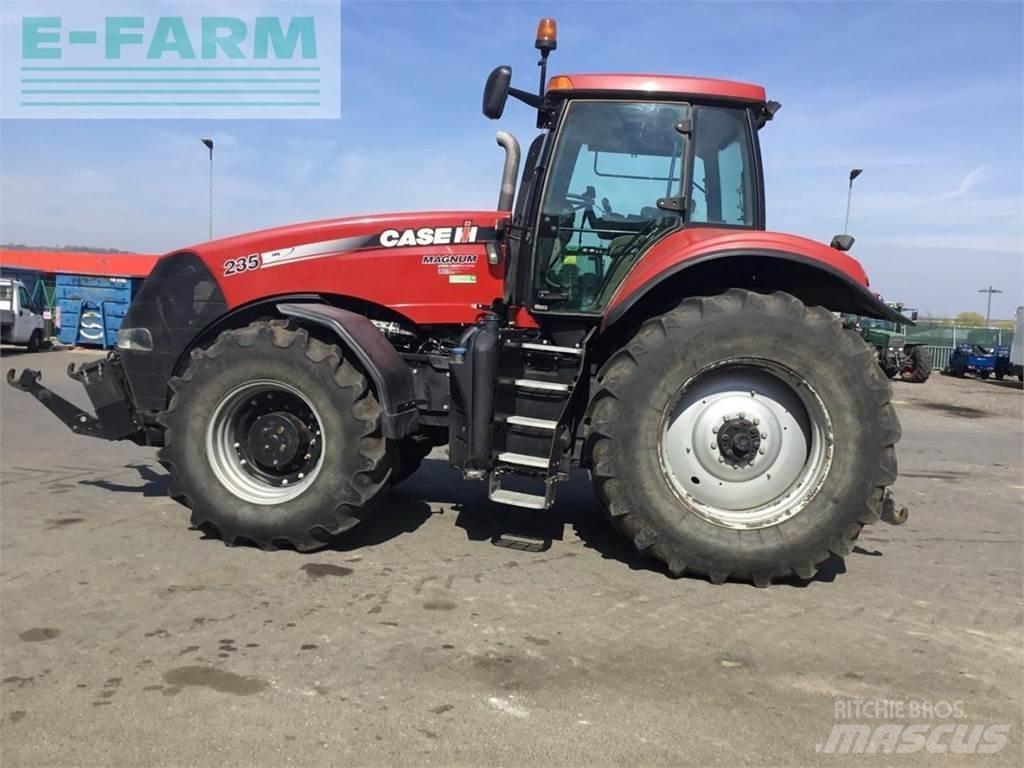 Case IH Magnum 235 Tractoare