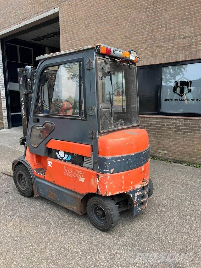Toyota 7FBMF25 Stivuitor electric
