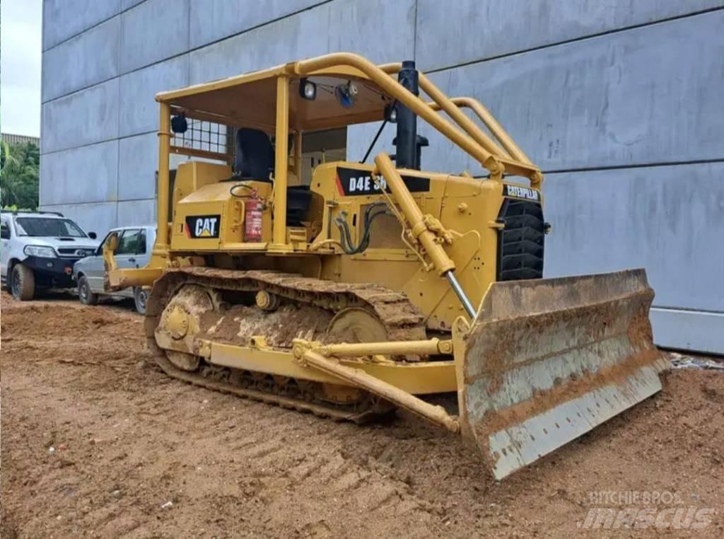 CAT D4SR Tractoare compacte