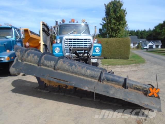 Ford LTL 9000 Lame pentru dezapezire si pluguri