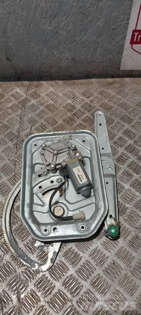 Scania R 440   1442292 Cabine si interior