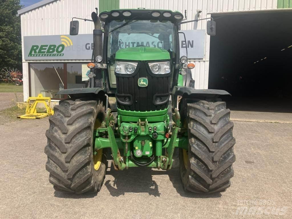 John Deere 6210 R Tractoare