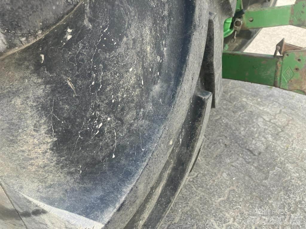 John Deere 6210 R Tractoare