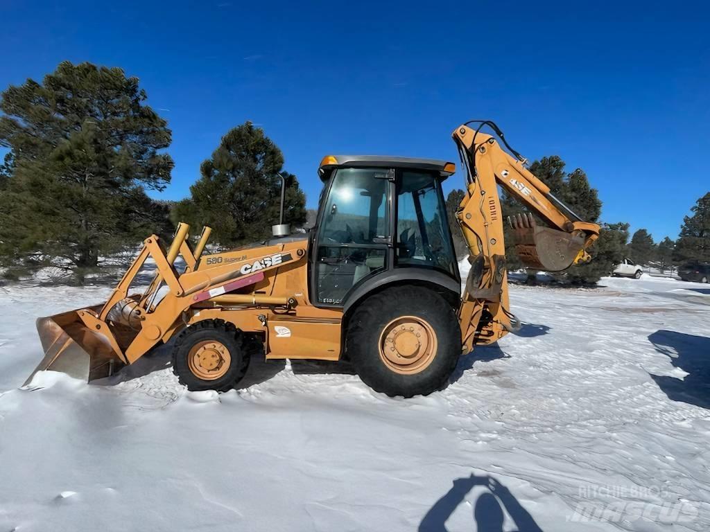 CASE 580 M Buldoexcavatoare
