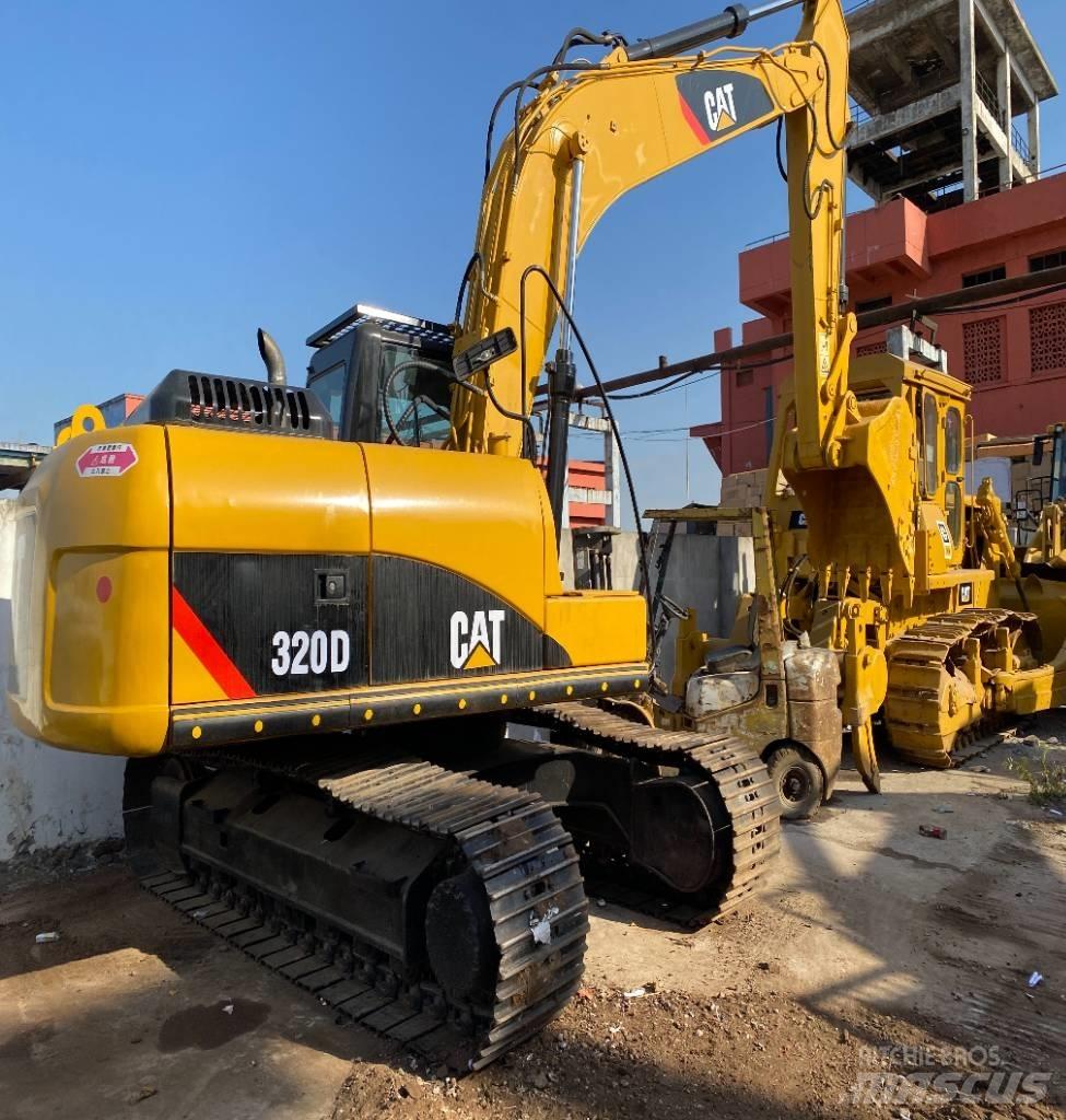 CAT 320 D Excavatoare pe șenile
