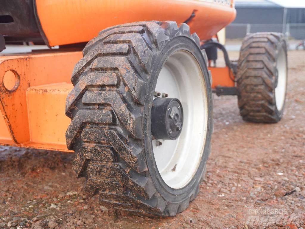 JLG 600 AJ Nacele cu brat articulat