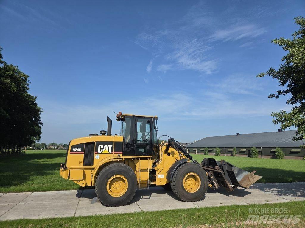CAT 924G Incarcator pe pneuri