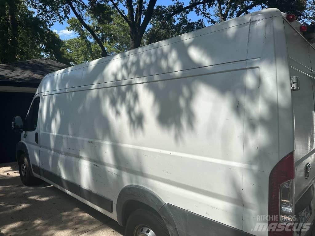 Dodge promaster Autocamioane