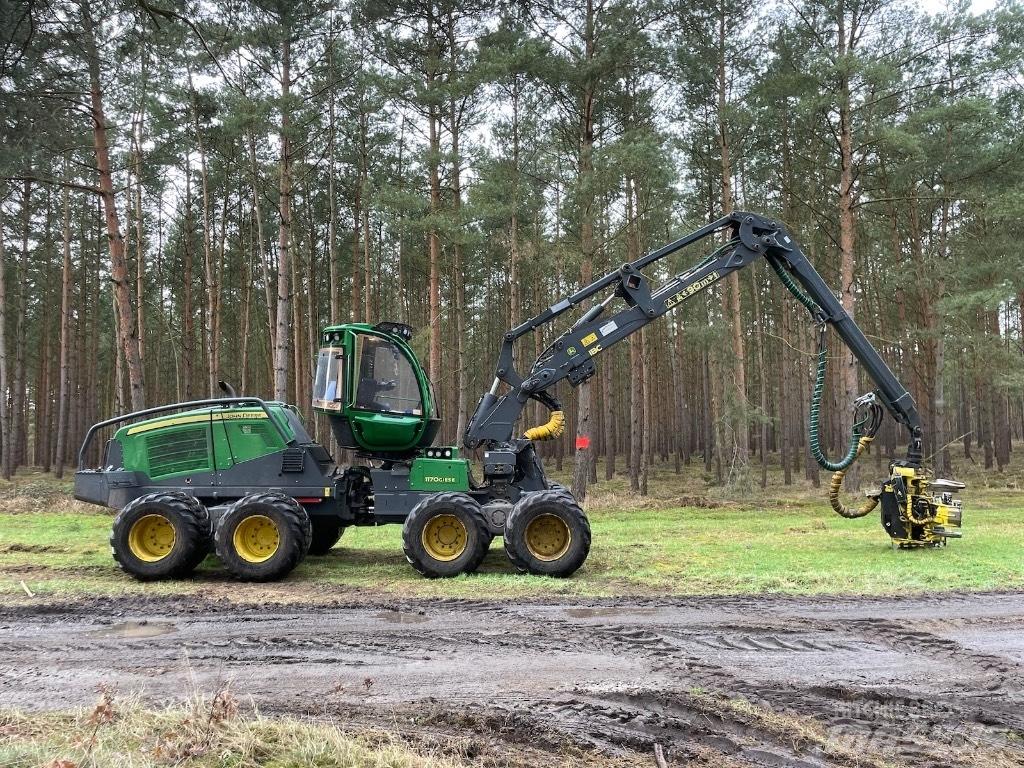 John Deere 1170G 8WD Combine forestiere