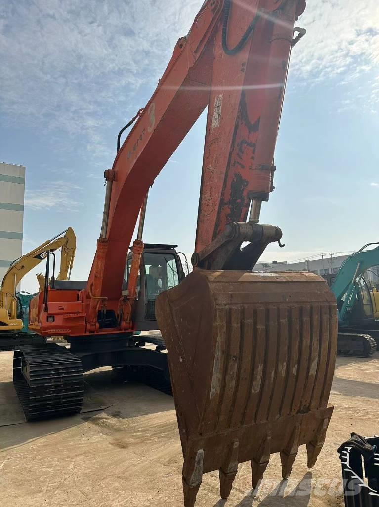 Hitachi 日立 350 Excavatoare pe șenile
