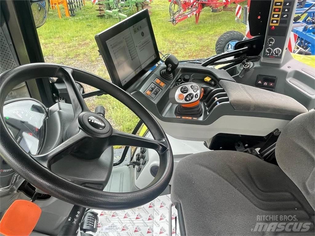 CLAAS Arion 660 Tractoare