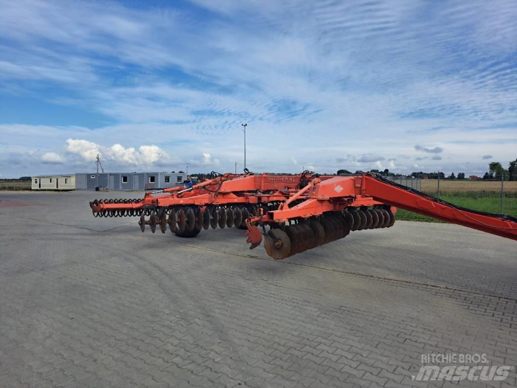 Kuhn Discover XL 52 Grape cu disc