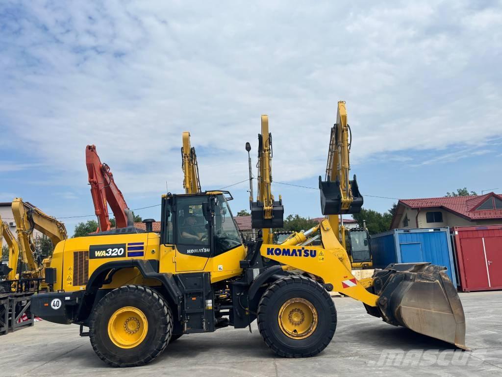 Komatsu WA 320-8 Incarcator pe pneuri
