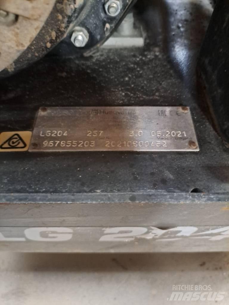 Husqvarna LG 204 Vibratoare