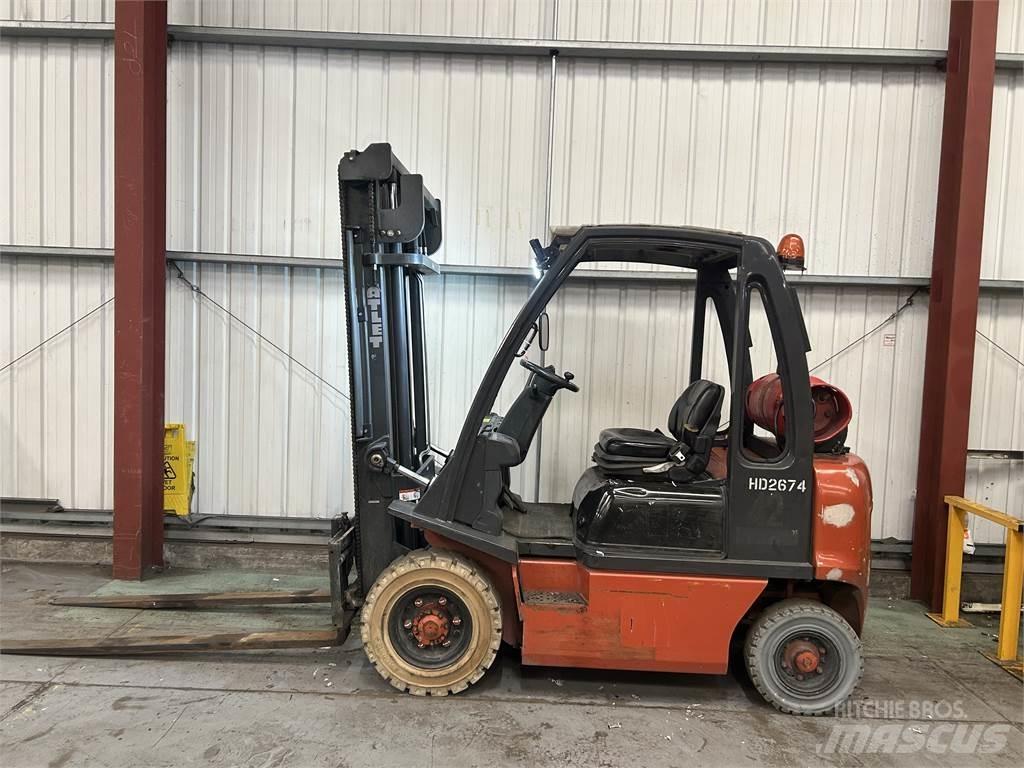 Nissan UD02A20PQ Stivuitor GPL