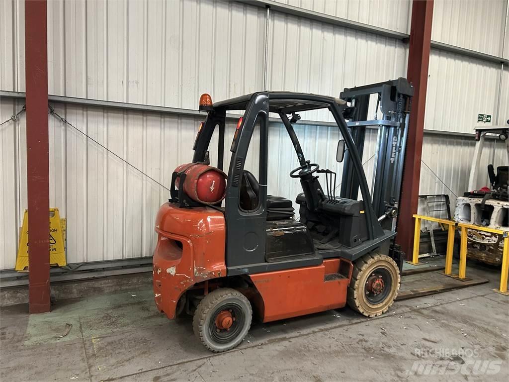 Nissan UD02A20PQ Stivuitor GPL