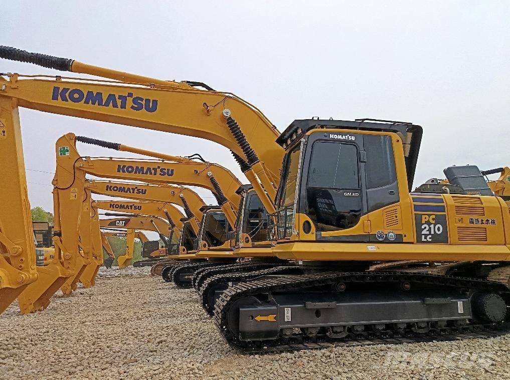 Komatsu PC 210 Excavatoare pe șenile
