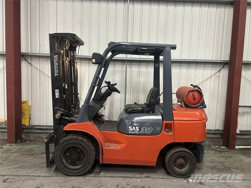 Toyota 7FGF30 Stivuitor GPL