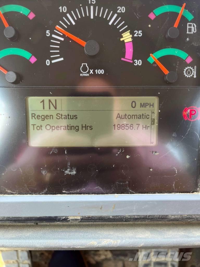 CAT 966 K Incarcator pe pneuri