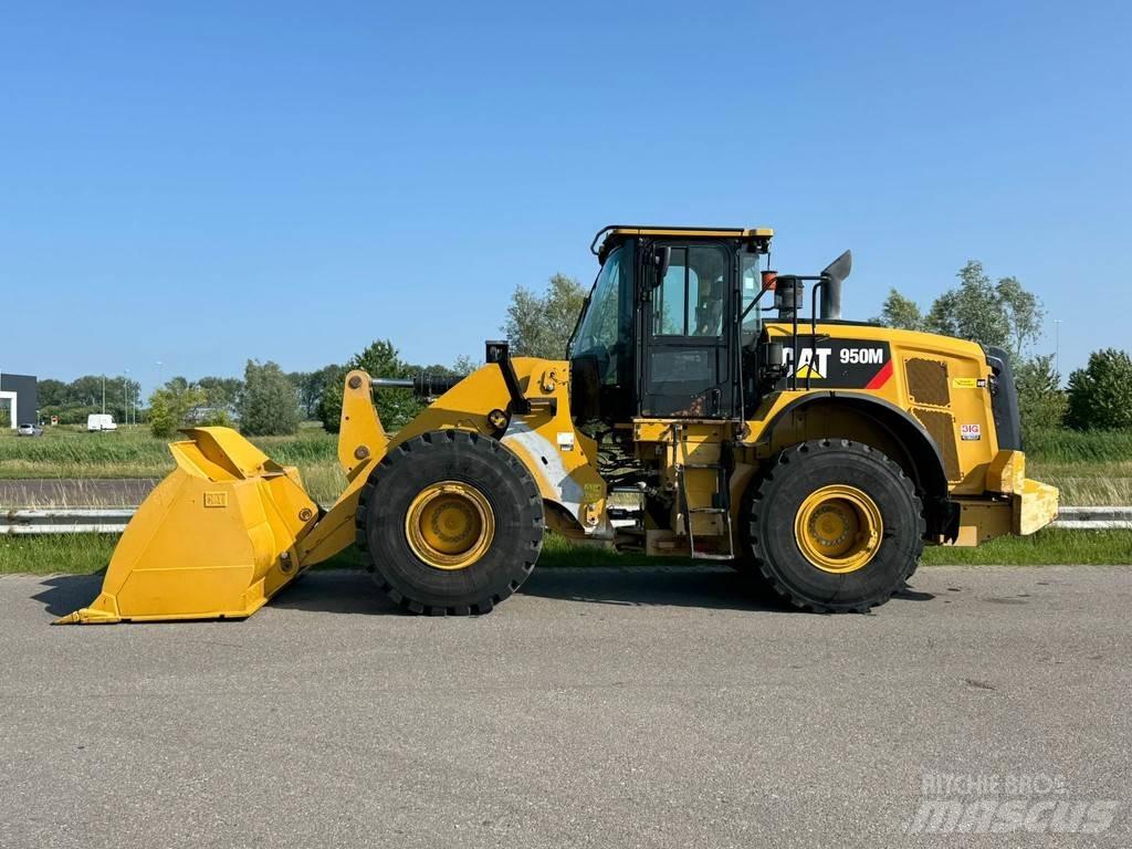 CAT 950M Incarcator pe pneuri