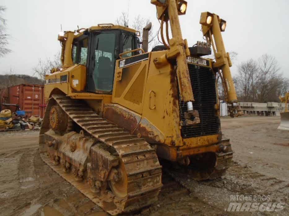 CAT D 8 T Buldozere pe senile