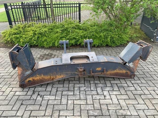 Doosan Outriggers Sasiuri si suspensii