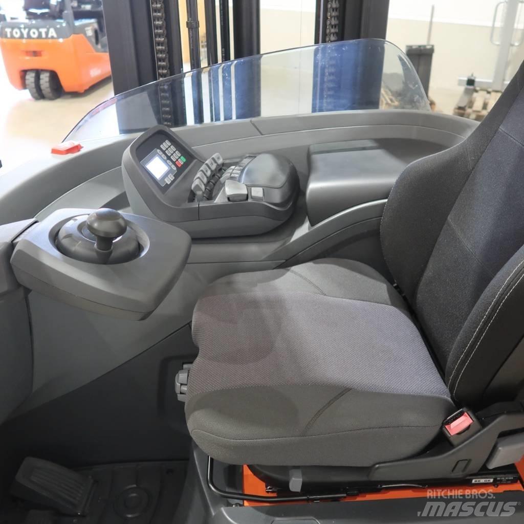 Toyota RRE160H Stivuitor cu catarg retractabil