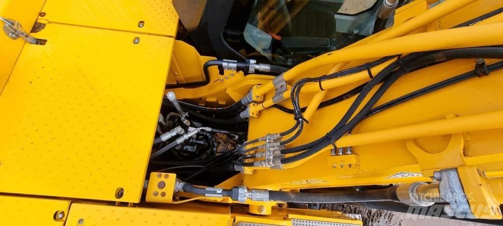 JCB 220X LC Excavatoare pe șenile
