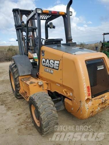 CASE 586H Masini de teren dificil