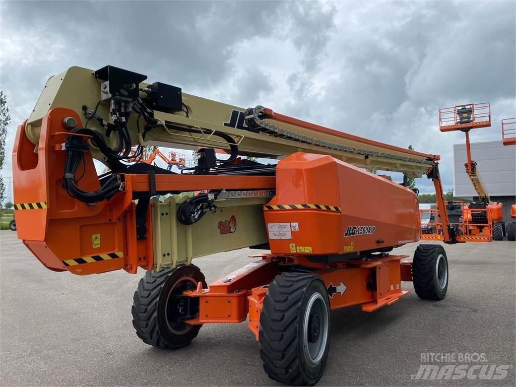 JLG 1500AJP Nacele cu brat articulat