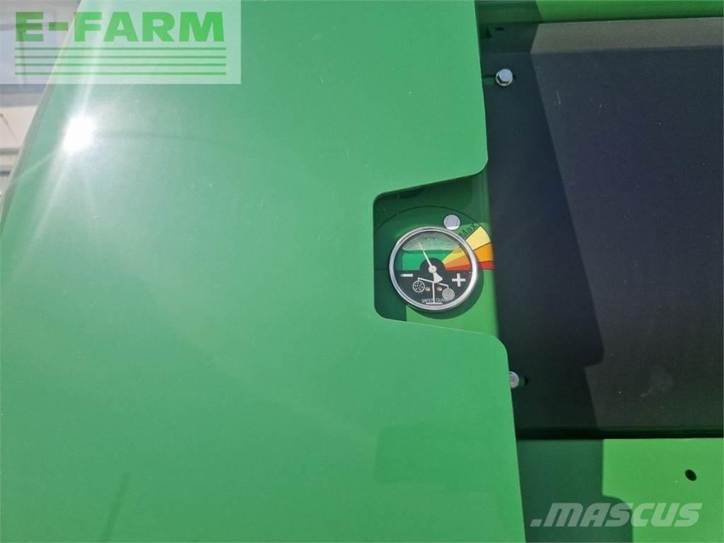 John Deere V451M Baler dreptunghiular