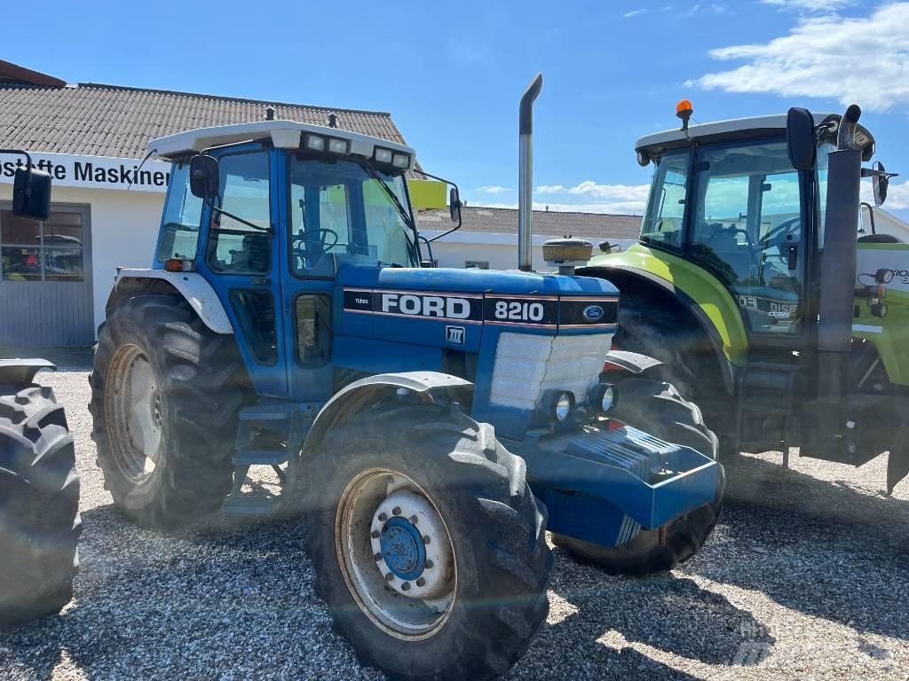 Ford 8210 Force III Tractoare