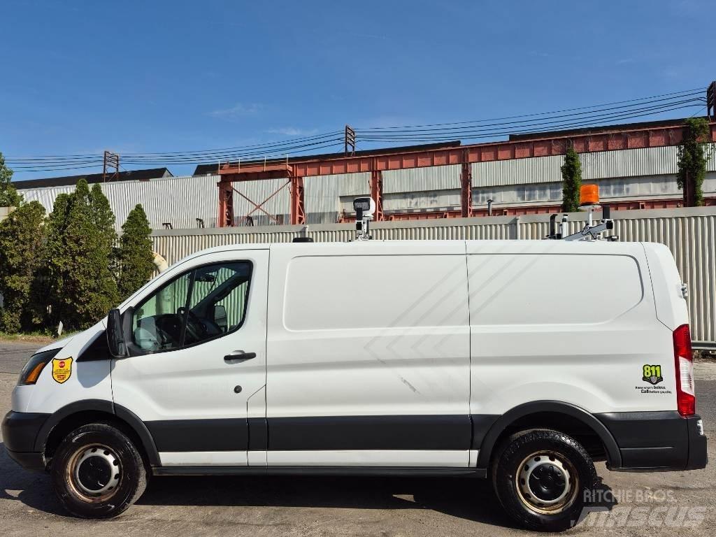 Ford Transit 250 Utilitara