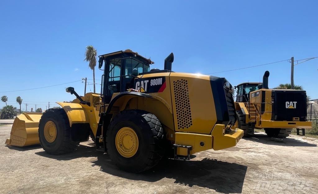 CAT 980M Incarcator pe pneuri