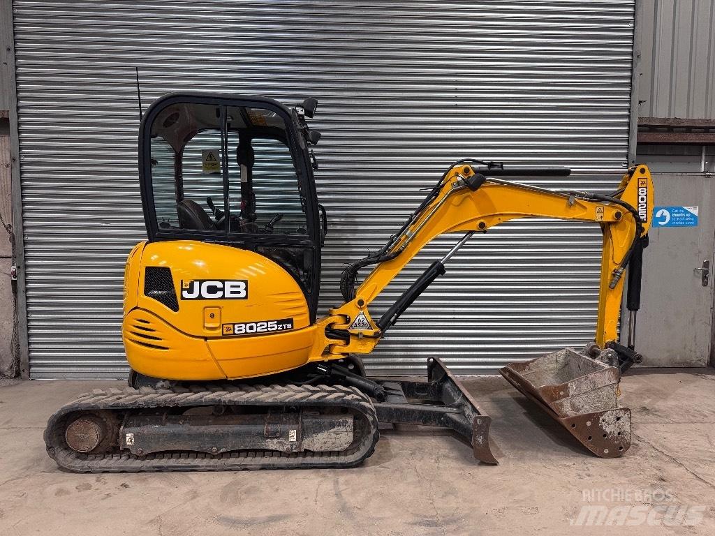 JCB 8025 ZTS Mini excavatoare < 7t