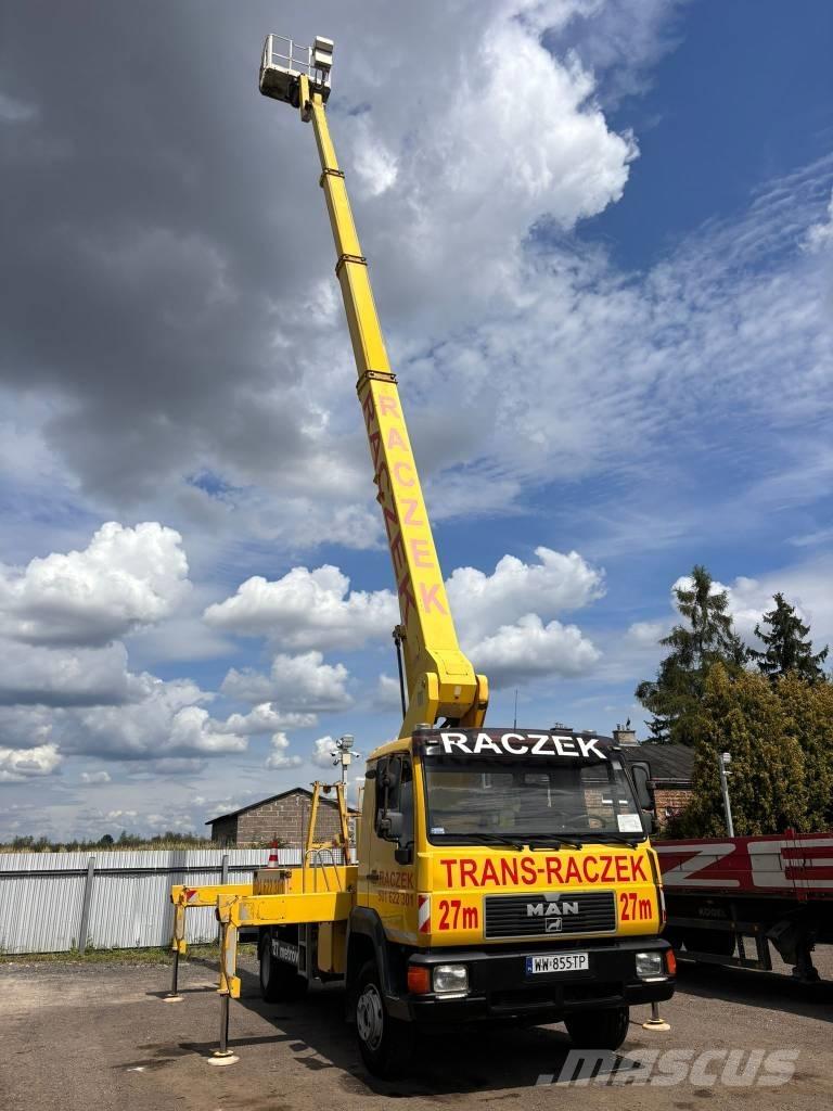 MAN L 2000 Platforme aeriene montate pe camion