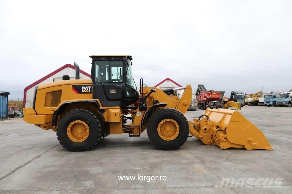 CAT 938 M Incarcator pe pneuri