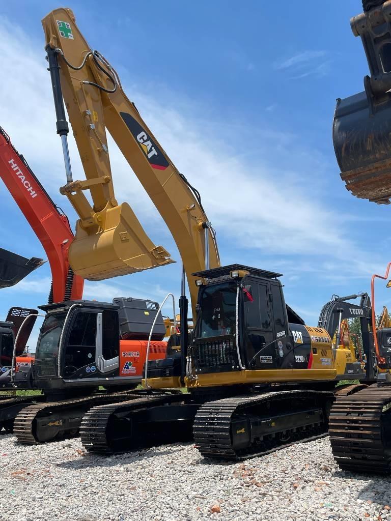 CAT 323D2 Excavatoare pe șenile
