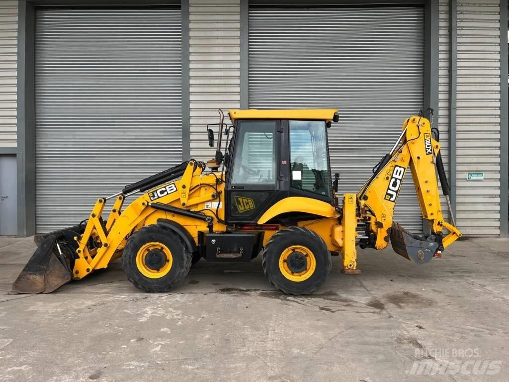 JCB 2 CX Buldoexcavatoare