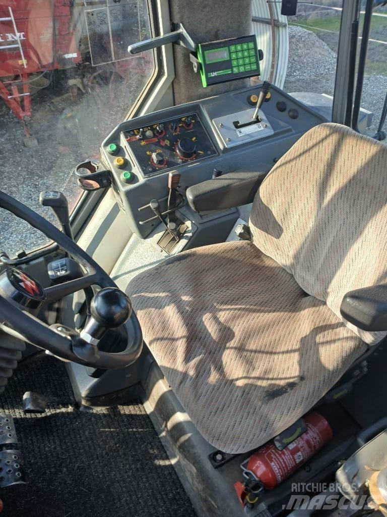 Massey Ferguson 3065 Tractoare