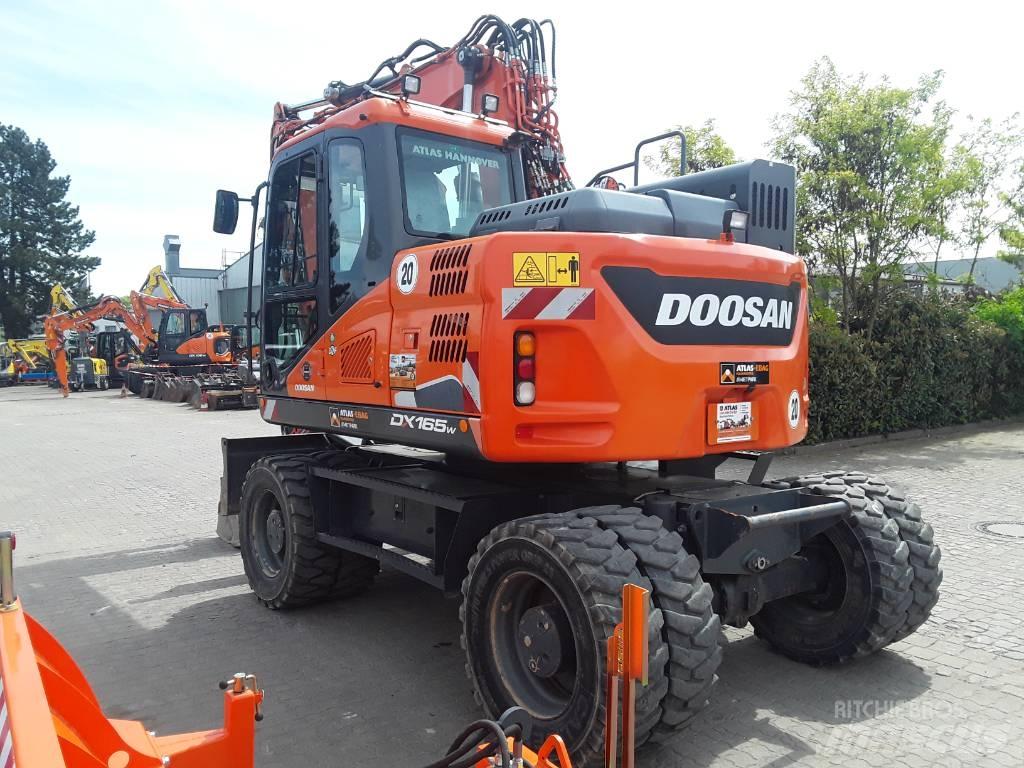 Doosan DX 165 W-5 Excavatoare cu roti