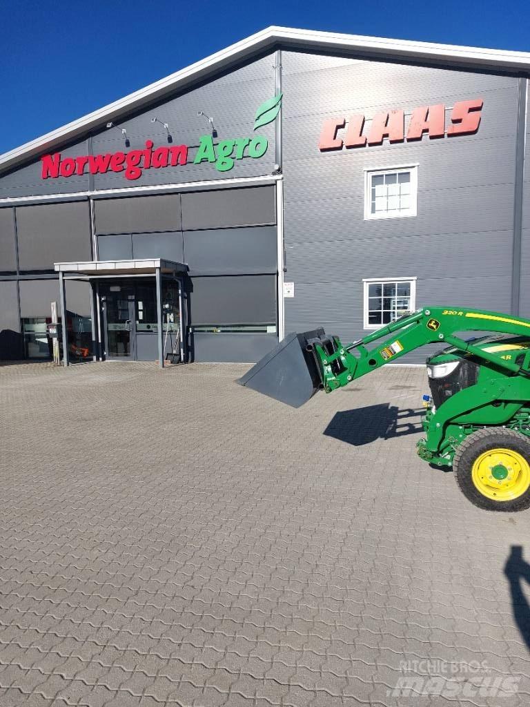 John Deere 3046 R Tractoare