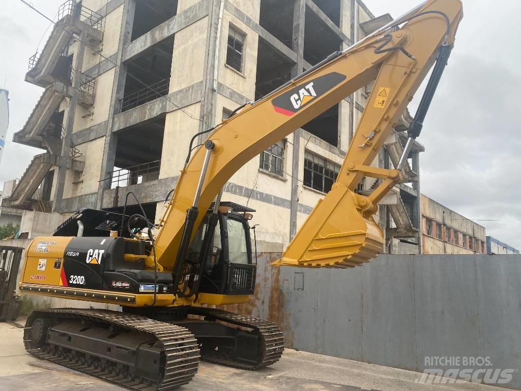 CAT 320 D Excavatoare pe șenile
