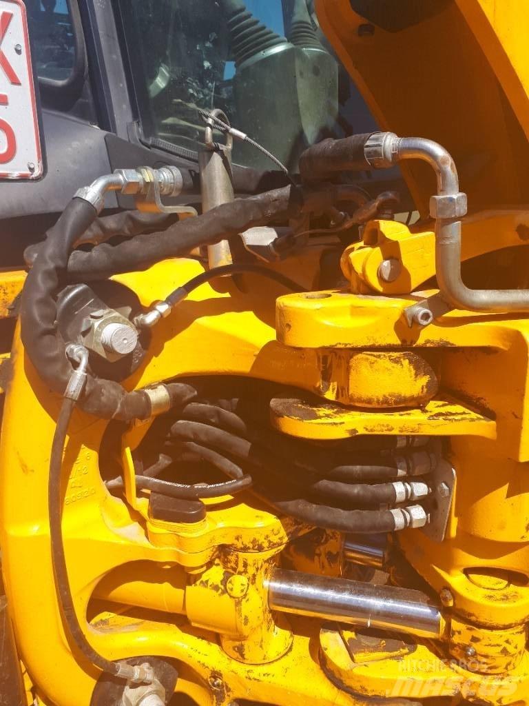 JCB 3 CX Buldoexcavatoare