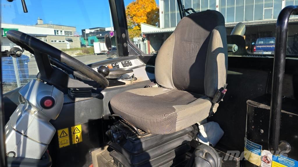JCB 406 Incarcator pe pneuri