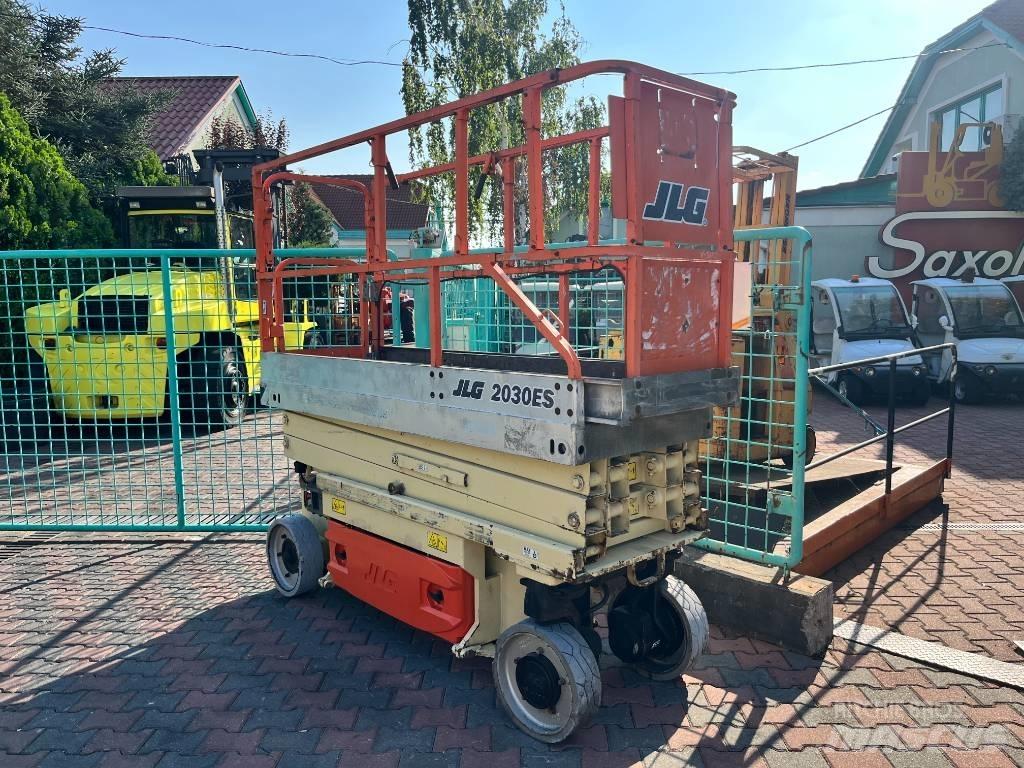 JLG 2030ES     V-3450 Ascensoare verticale catarg