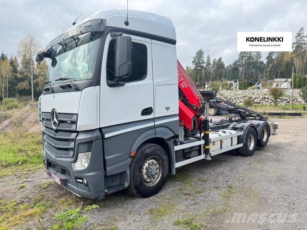 Mercedes-Benz 2653 L Camioane cu macara