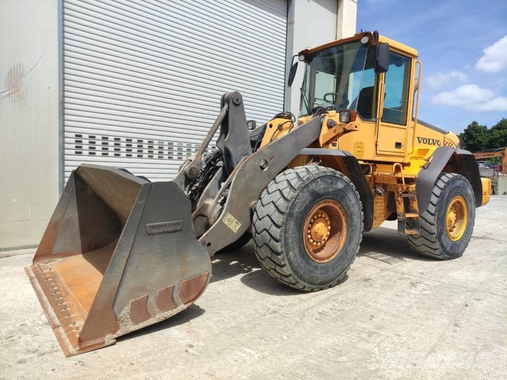 Volvo L 90 E Incarcator pe pneuri