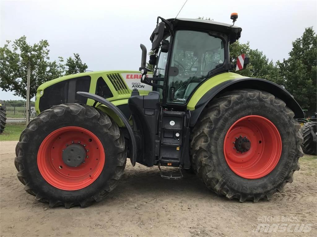 CLAAS Axion 950 Tractoare